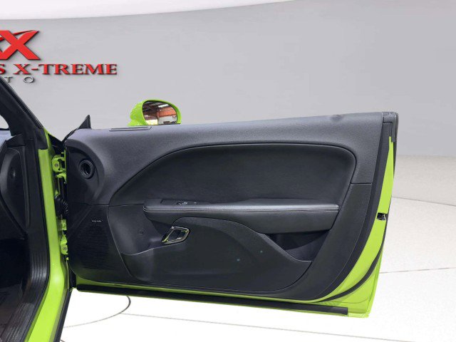 Used 2015 Dodge Challenger SRT Hellcat image 41