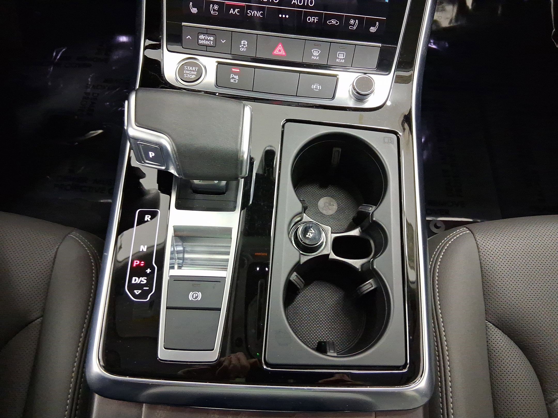 Used 2022 Audi Q8 Premium Plus image 16