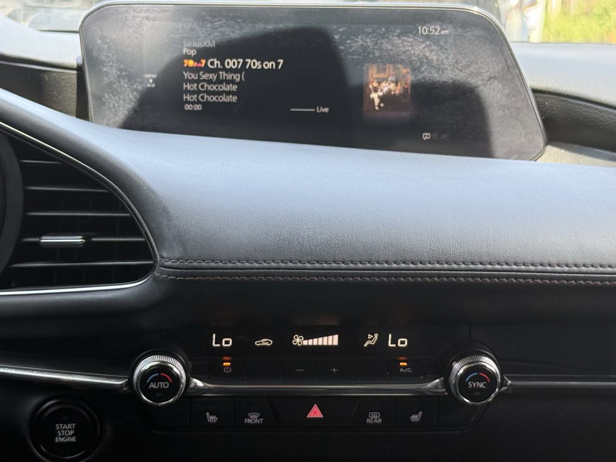 Used 2019 MAZDA MAZDA3 Back Up Cam, Easy Financing, C image 22