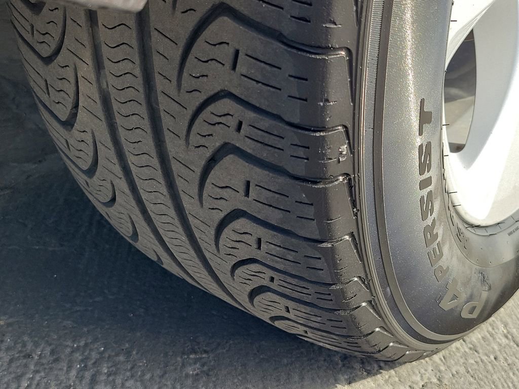 Used 2020 Toyota Sienna L w/ Carpet Mat Package image 26