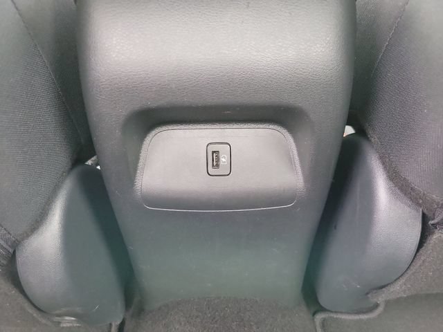 Used 2025 Nissan Sentra SR FWD image 17