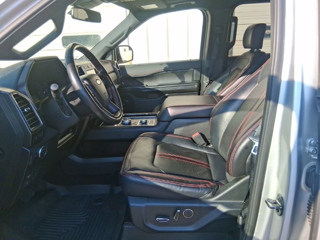 Used 2019 Ford Expedition Limited w/ Equipment Group 303A AWD/4WD image 10