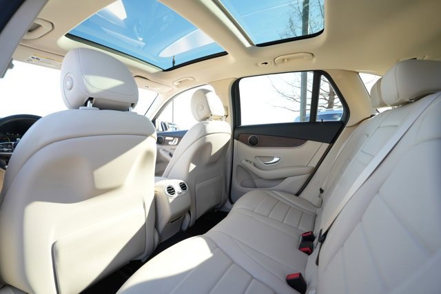 Used 2022 Mercedes-Benz GLC 300 4MATIC w/ Multimedia Package Lite image 44