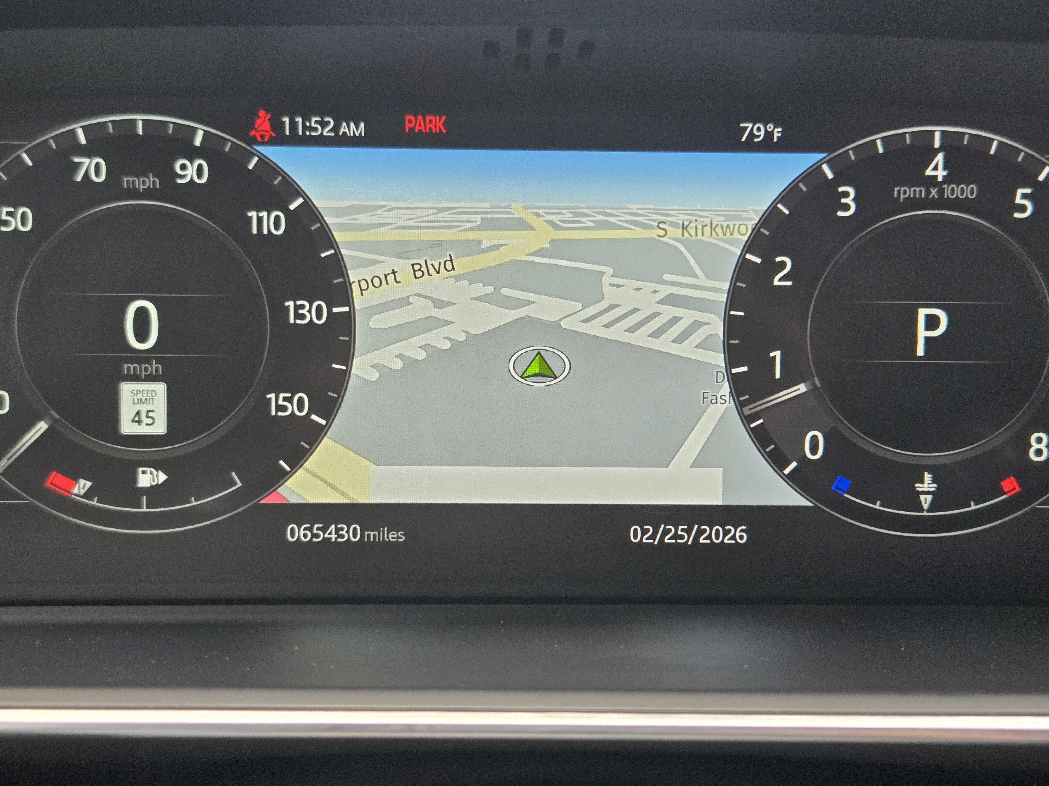 Used 2018 Land Rover Range Rover Sport HSE image 11