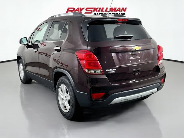 Used 2020 Chevrolet Trax LT w/ LT Convenience Package FWD image 5