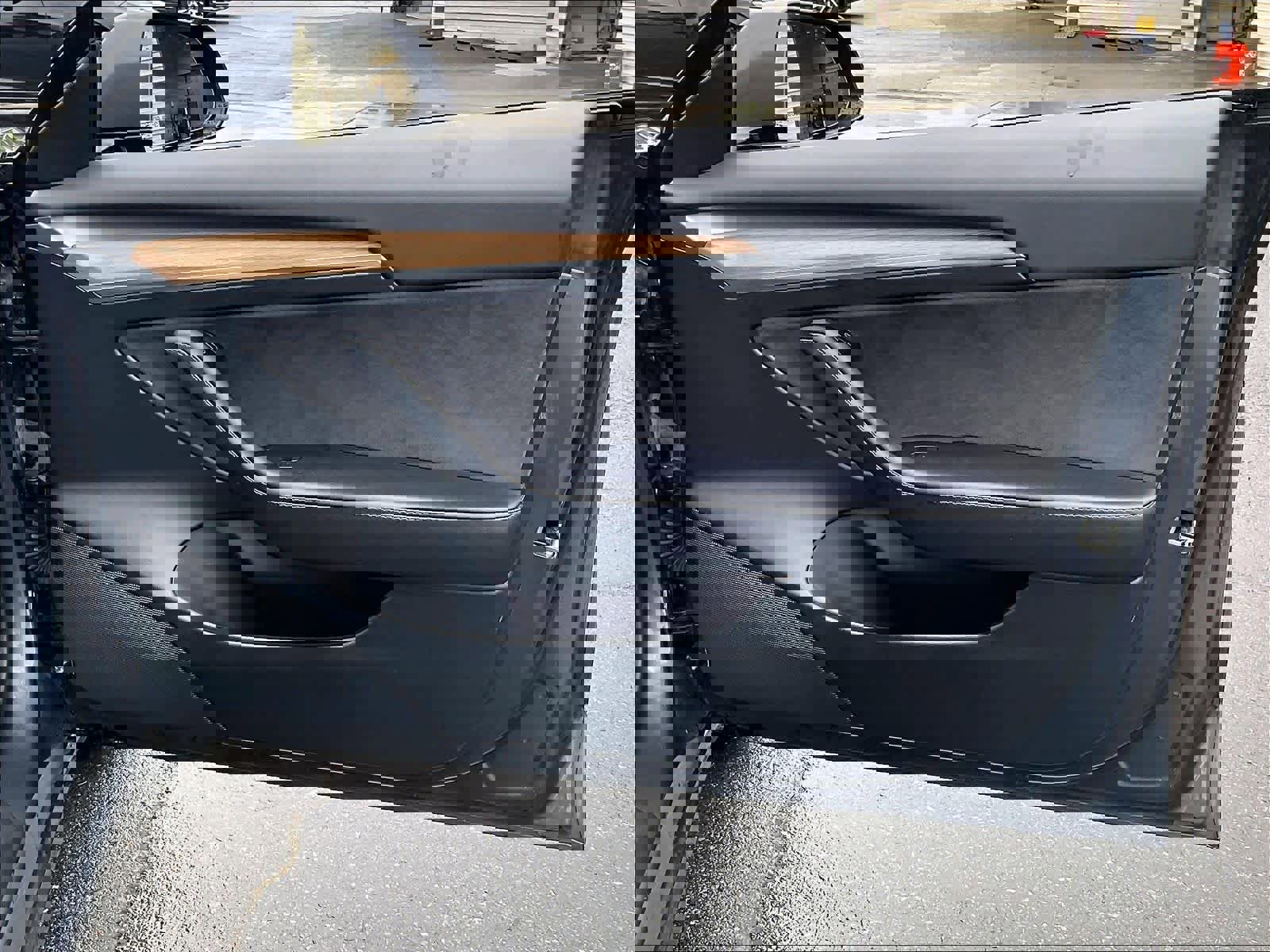 Used 2023 Tesla Model 3 Standard Range image 22