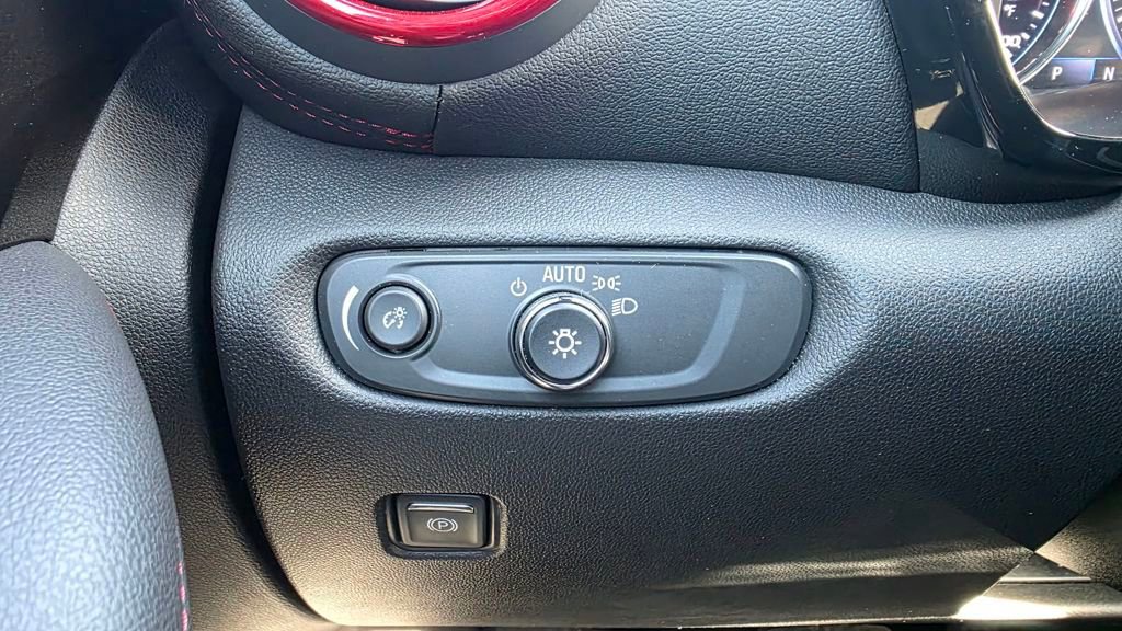 Used 2023 Chevrolet Blazer RS image 32