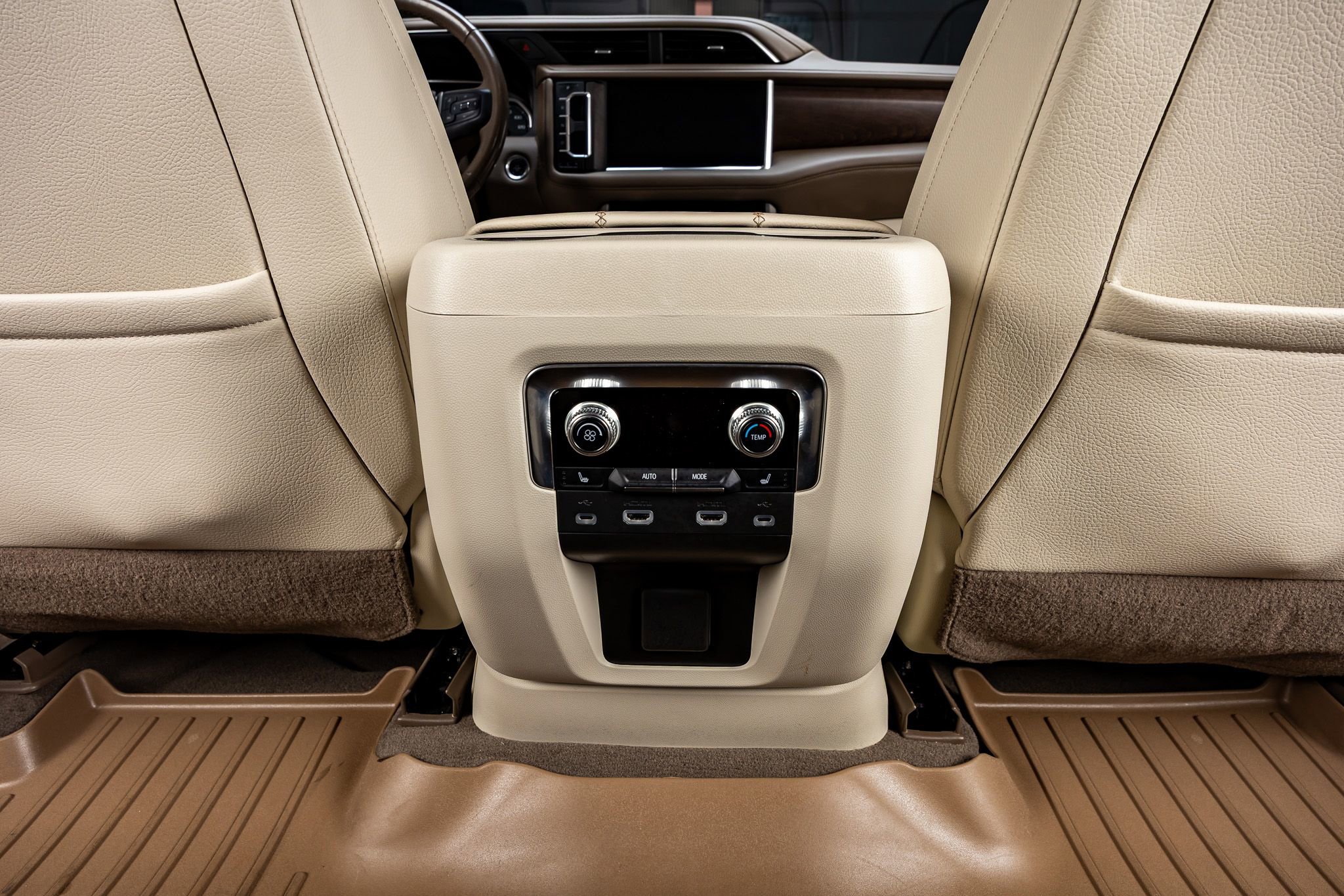 Used 2021 GMC Yukon XL Denali w/ LPO, Illumination Package image 29