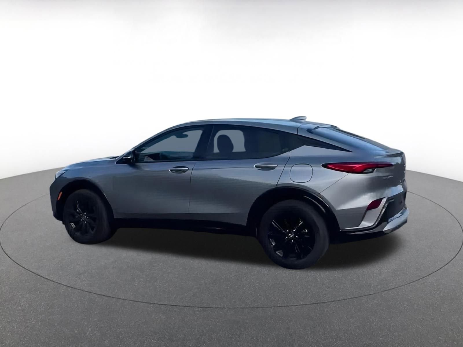 Used 2025 Buick Envista Sport Touring image 3