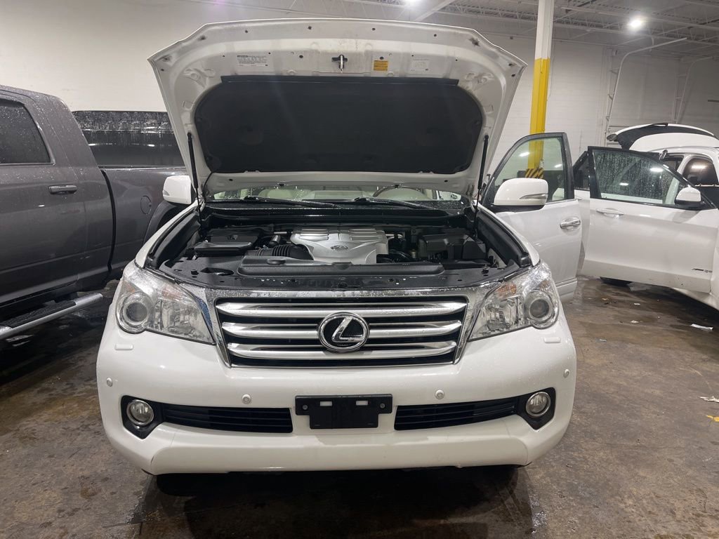 Used 2013 Lexus GX 460 Premium image 34