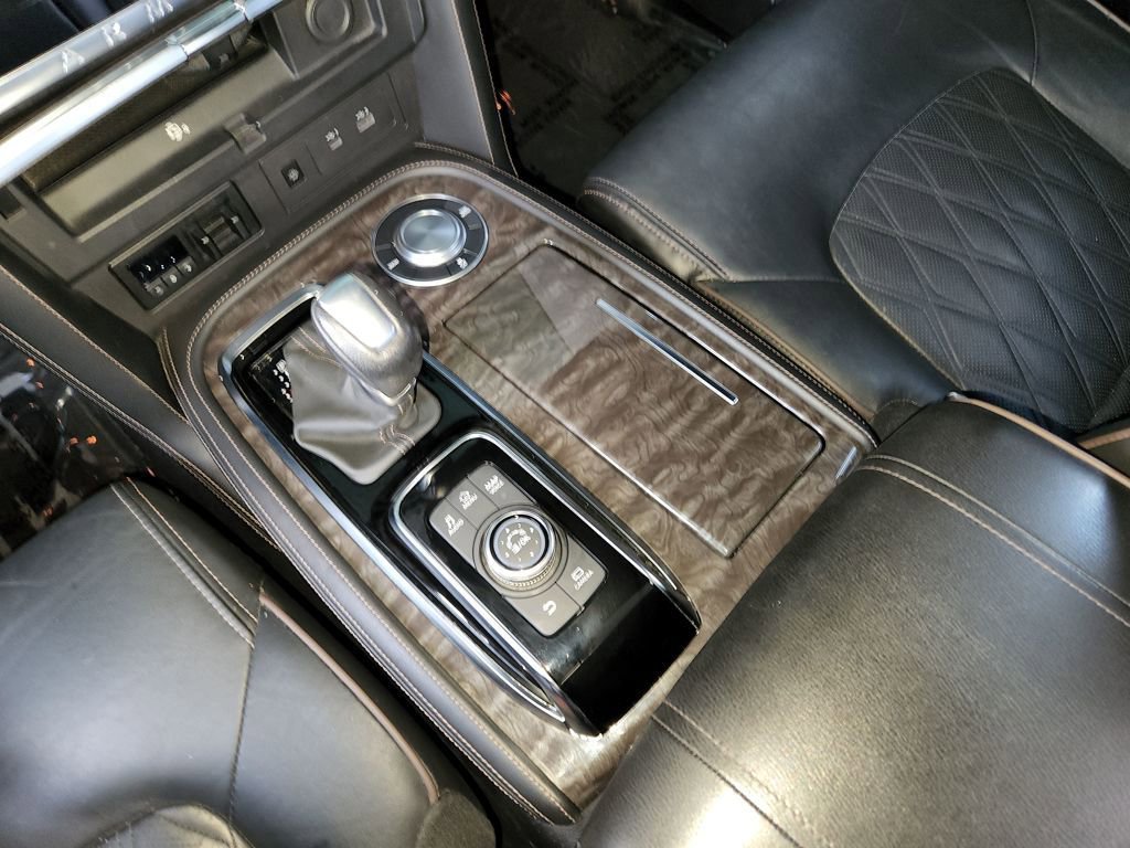 Used 2022 Nissan Armada Platinum image 25