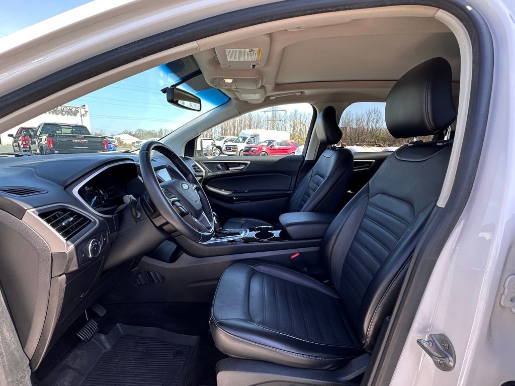 Used 2018 Ford Edge SEL w/ Equipment Group 201A image 18