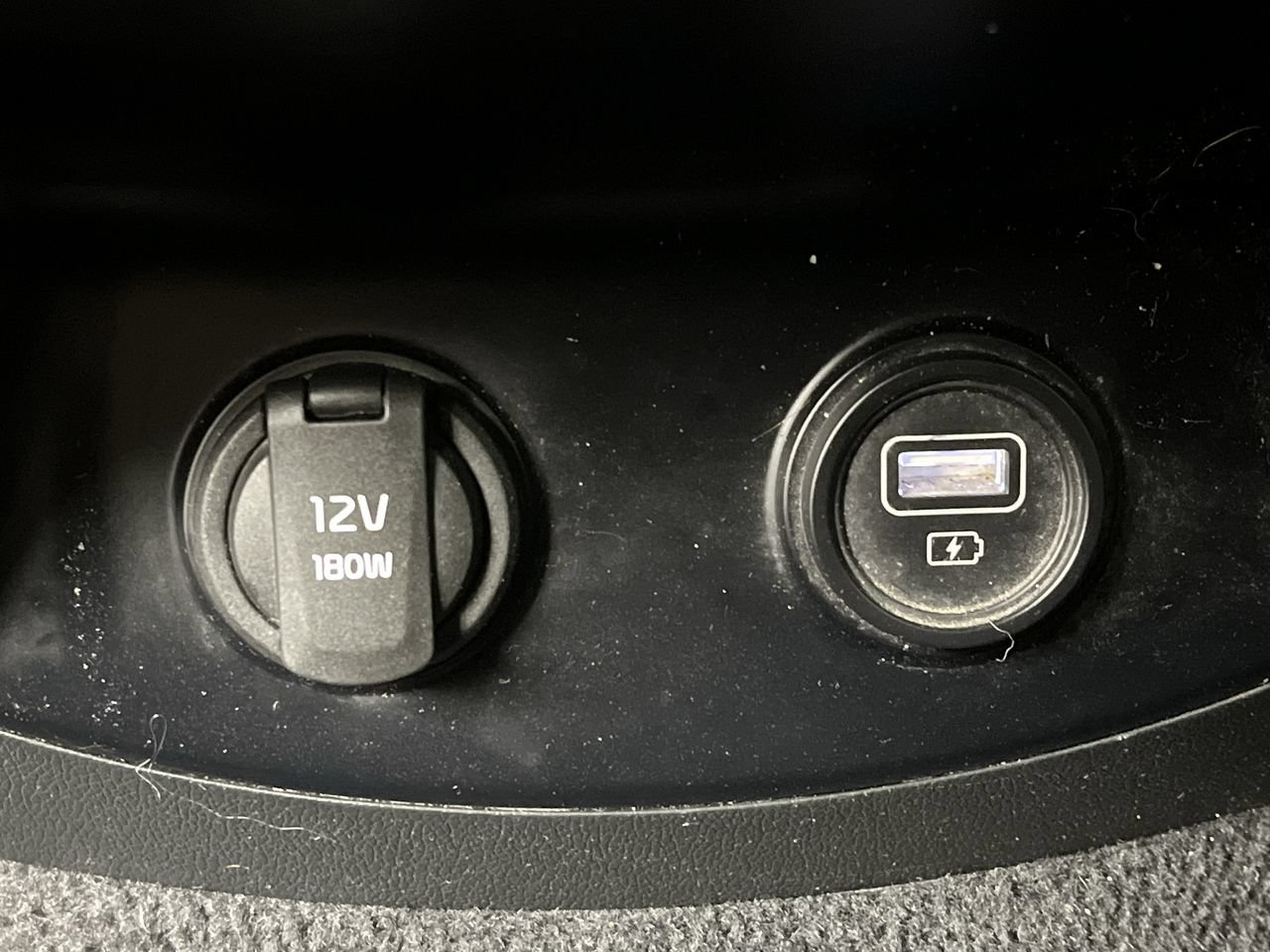 Used 2021 Kia Sorento S FWD image 11