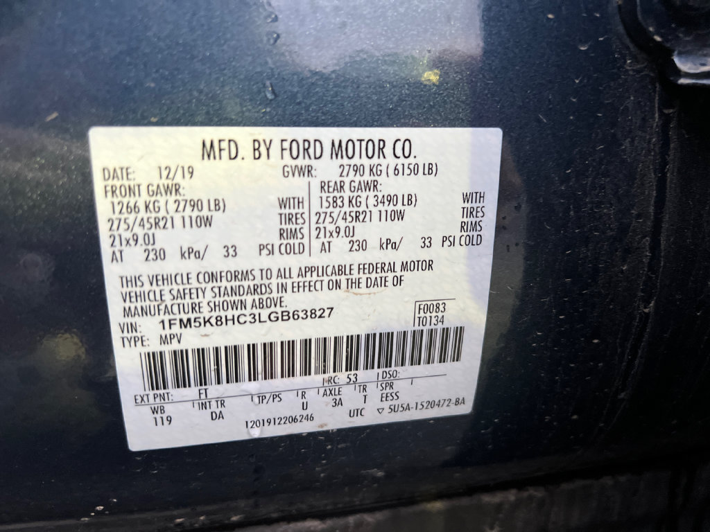 Used 2020 Ford Explorer Platinum w/ Premium Technology Package AWD/4WD image 36
