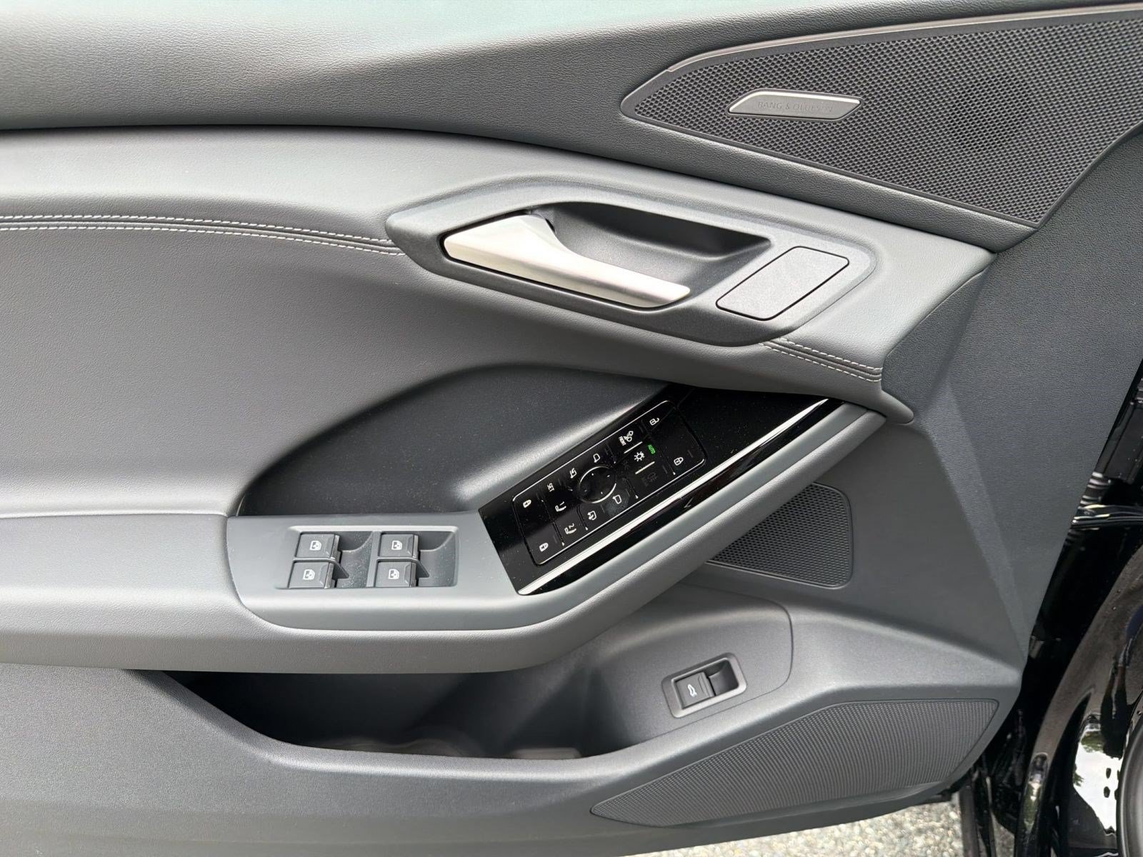 New 2027 Audi Q6 e-tron Premium Plus AWD/4WD image 27