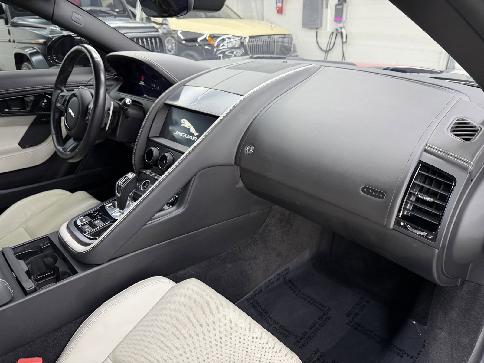 Used 2023 Jaguar F-TYPE R-Dynamic image 18