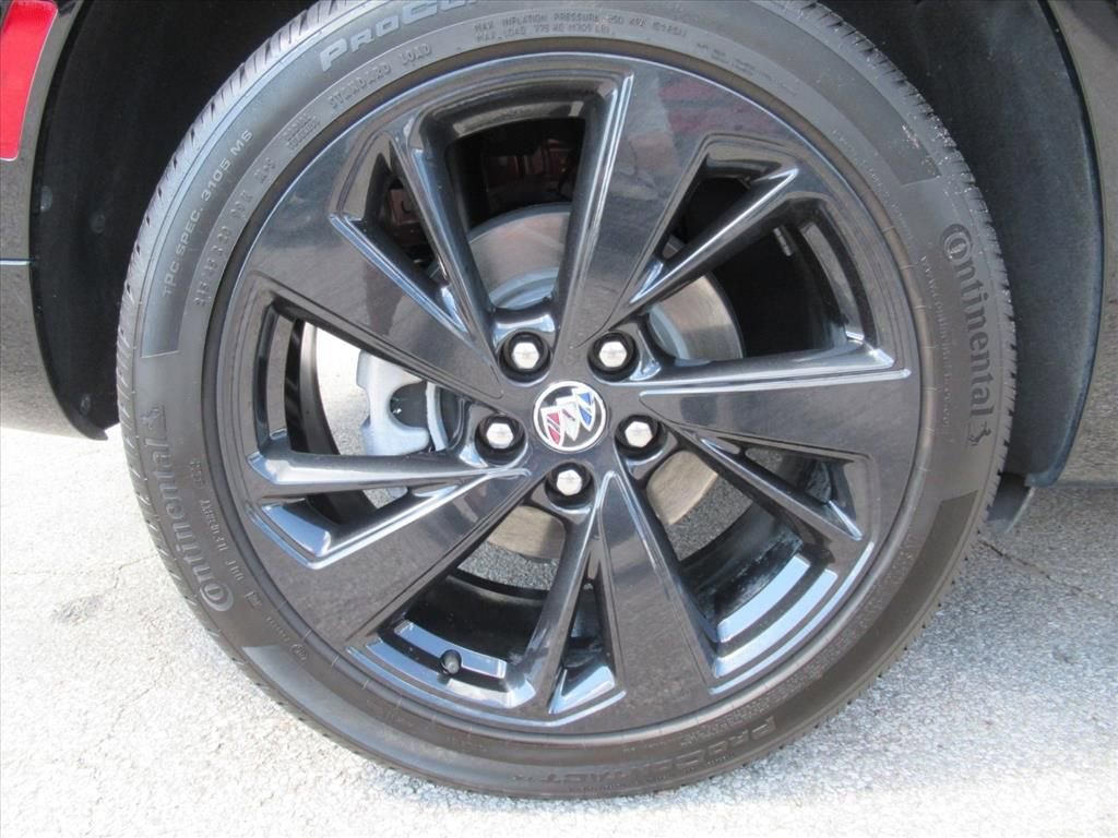 Used 2023 Buick Envision Preferred image 7