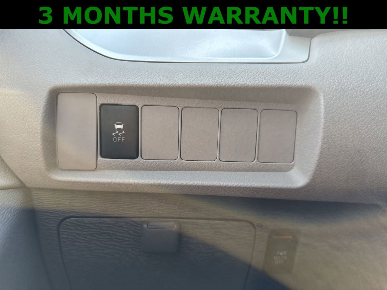 Used 2017 Toyota Sienna LE FWD image 38