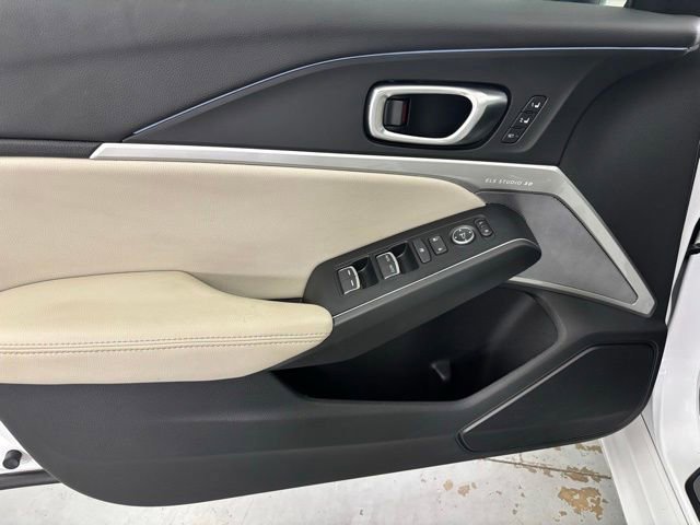 Certified 2025 Acura Integra A-Spec image 11