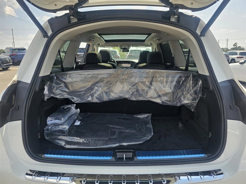 New 2026 Mercedes-Benz GLS 450 4MATIC image 9