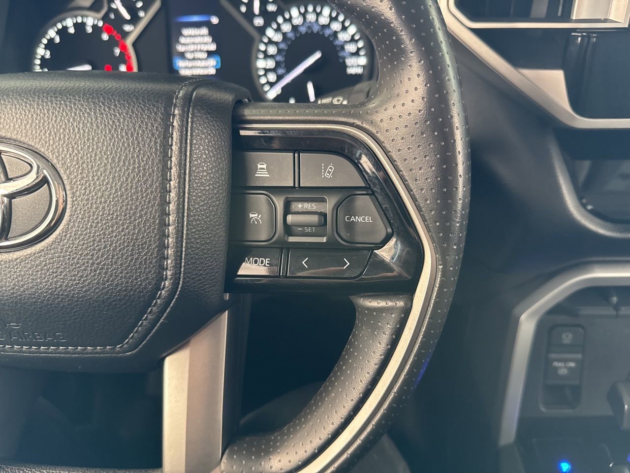 Used 2022 Toyota Tundra SR5 AWD/4WD image 20