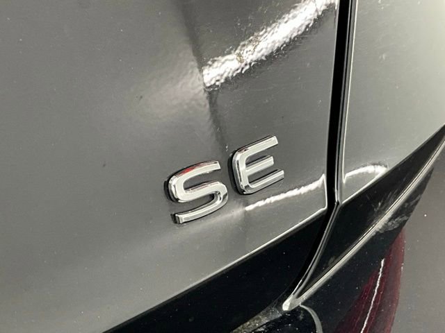 Used 2025 Volkswagen Jetta SE image 27