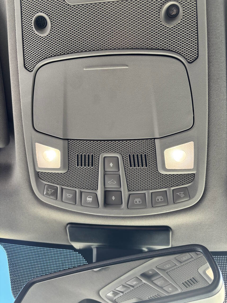 Used 2016 Ford F150 Lariat w/ Equipment Group 502A Luxury image 20