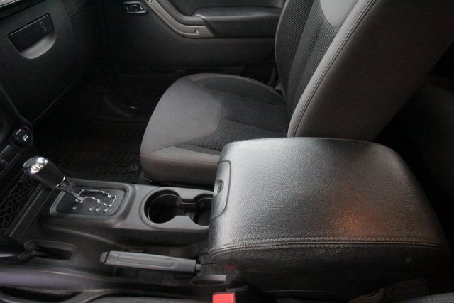 Used 2017 Jeep Wrangler Unlimited Sport image 22