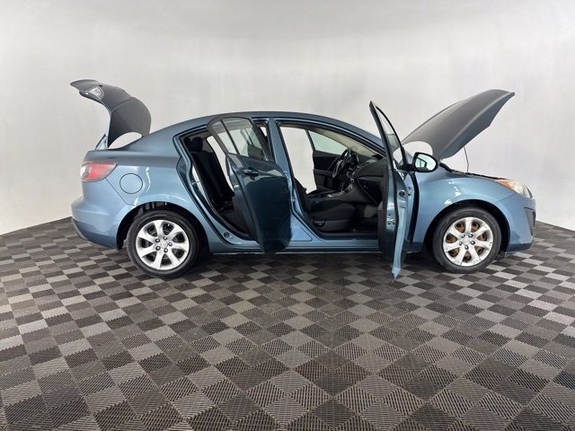 Used 2011 MAZDA MAZDA3 i Sport image 13