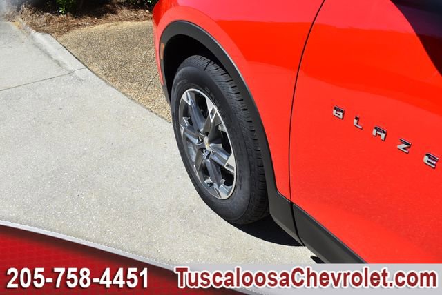 Used 2024 Chevrolet Blazer LT FWD image 16