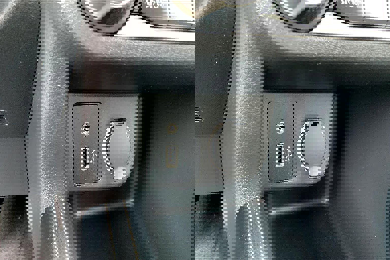 Used 2019 Nissan Kicks SV w/ Exterior Package image 31