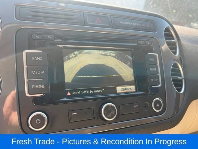 Used 2015 Volkswagen Tiguan SEL AWD/4WD image 16