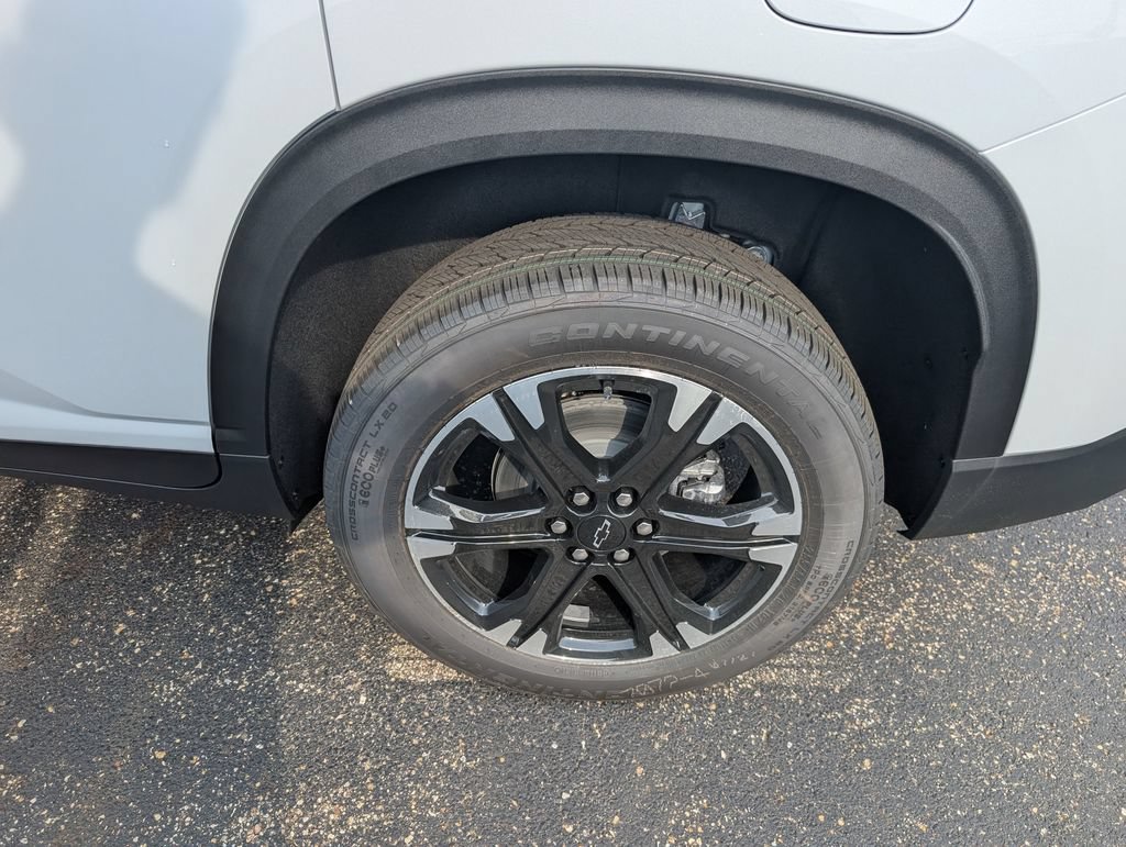 New 2027 Chevrolet Traverse LT w/ Sun and Wheel Package AWD/4WD image 22
