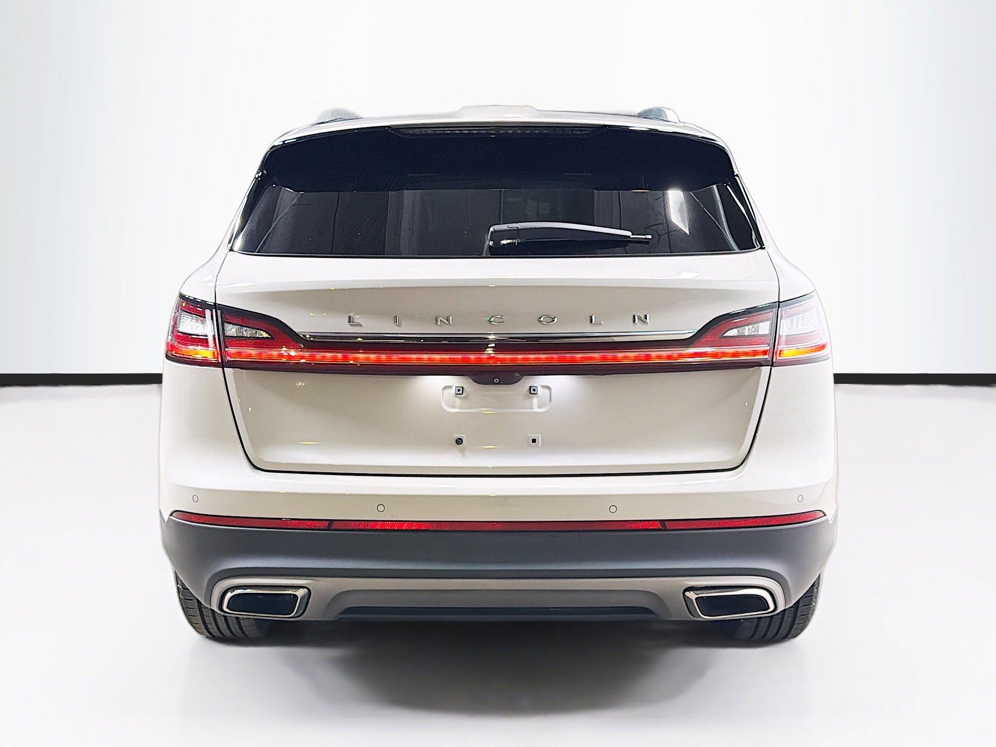 Used 2021 Lincoln Nautilus Reserve image 4