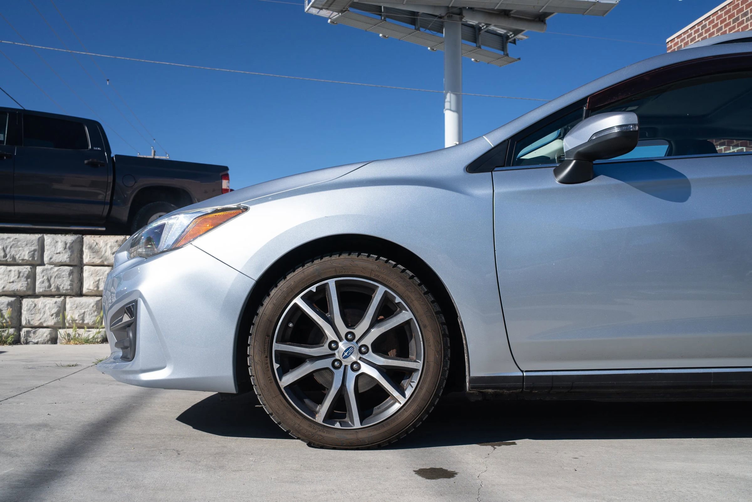 Used 2017 Subaru Impreza 2.0i Limited image 4