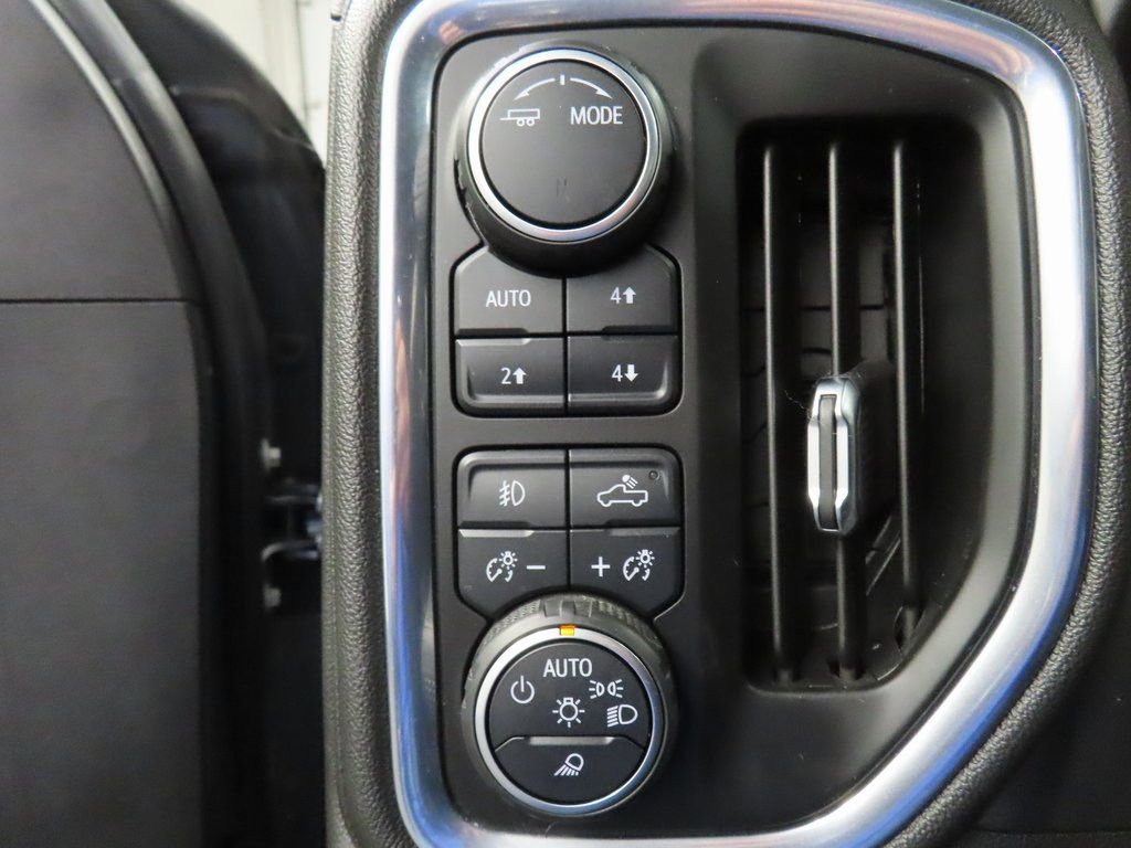 Used 2021 Chevrolet Silverado 1500 RST w/ Convenience Package II AWD/4WD image 46