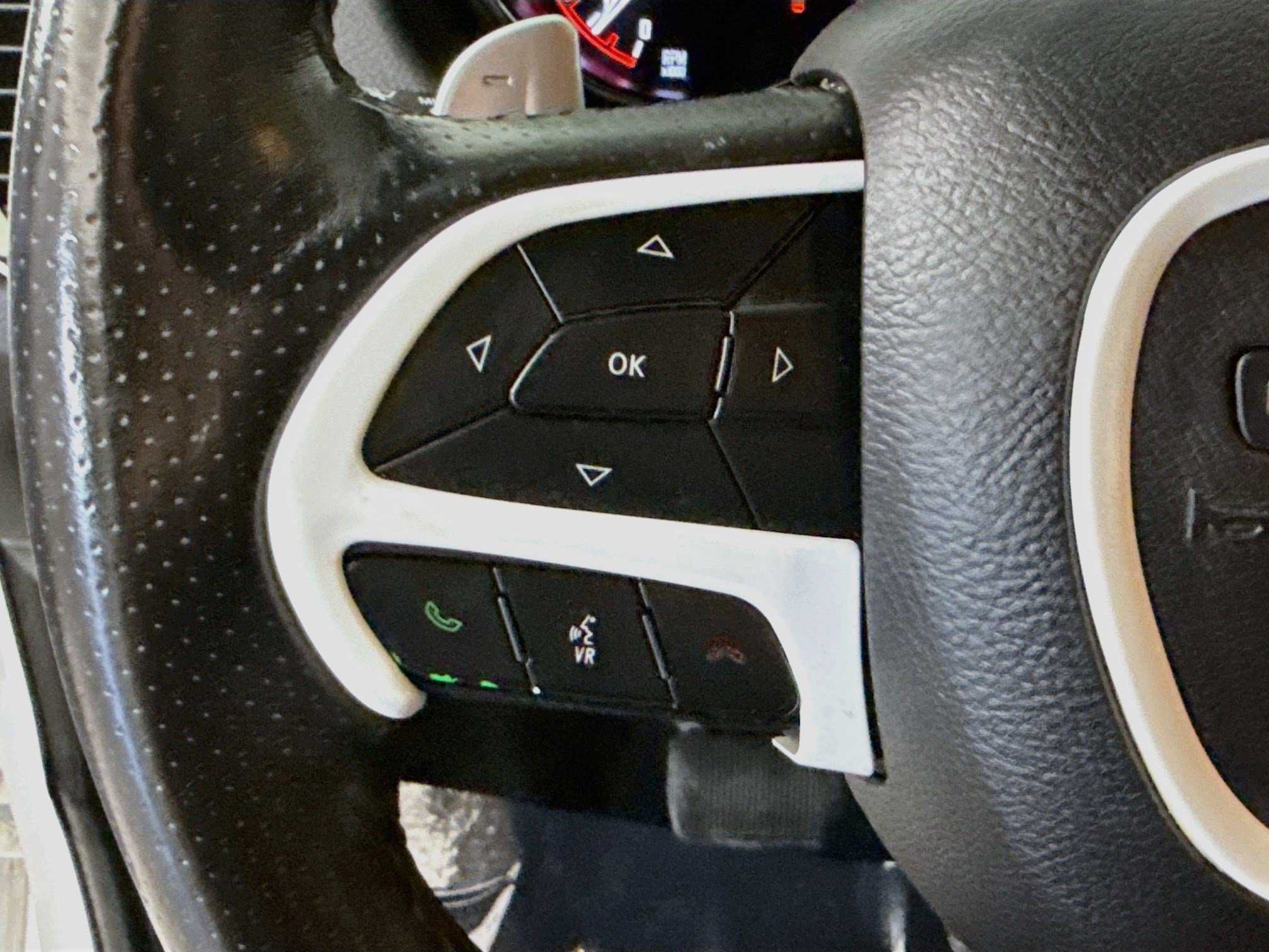 Used 2019 Dodge Durango GT RWD image 14