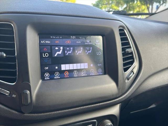 Certified 2018 Jeep Compass Latitude w/ Popular Equipment Group FWD image 24