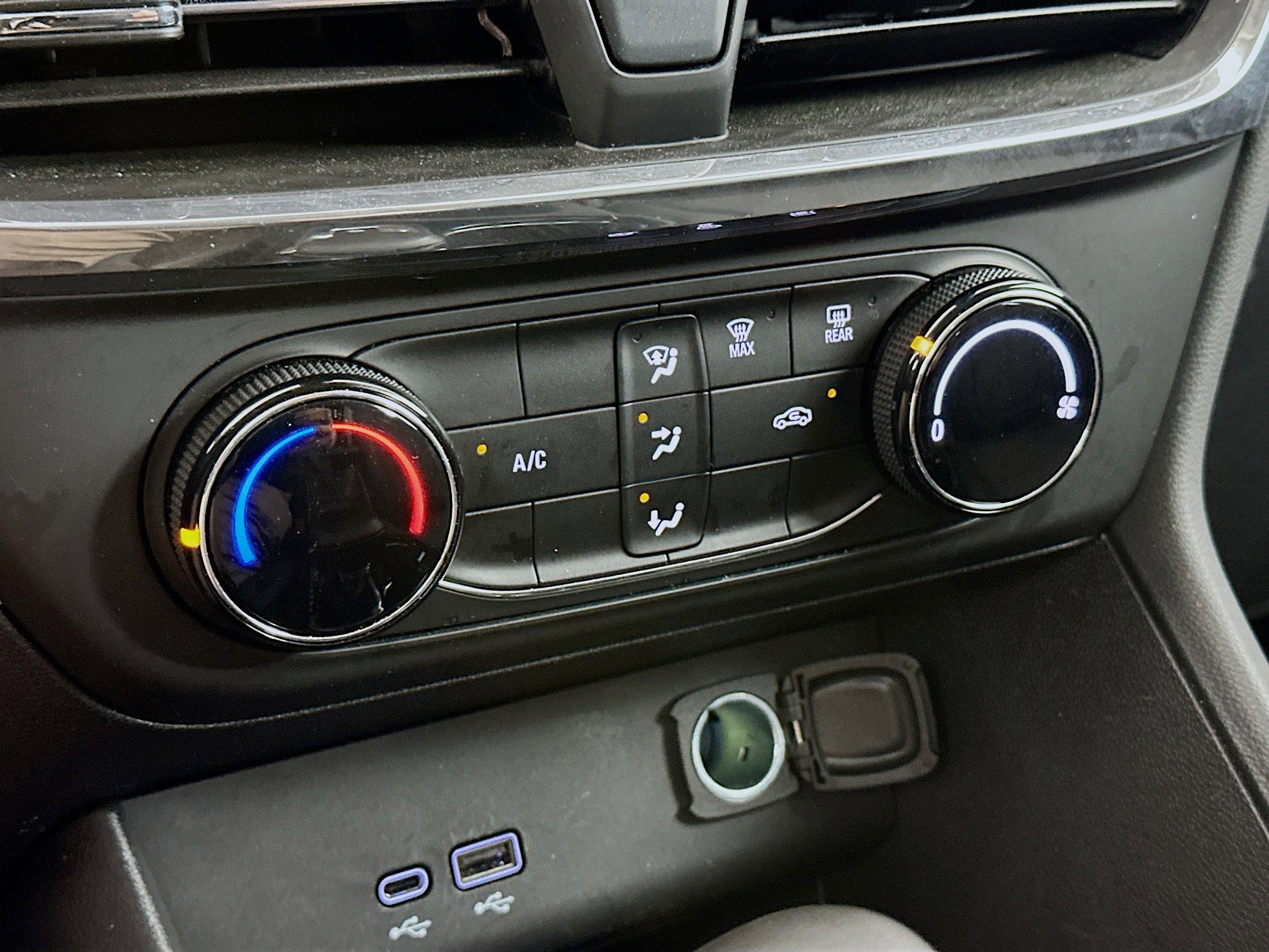 Used 2025 Buick Encore GX Preferred image 23