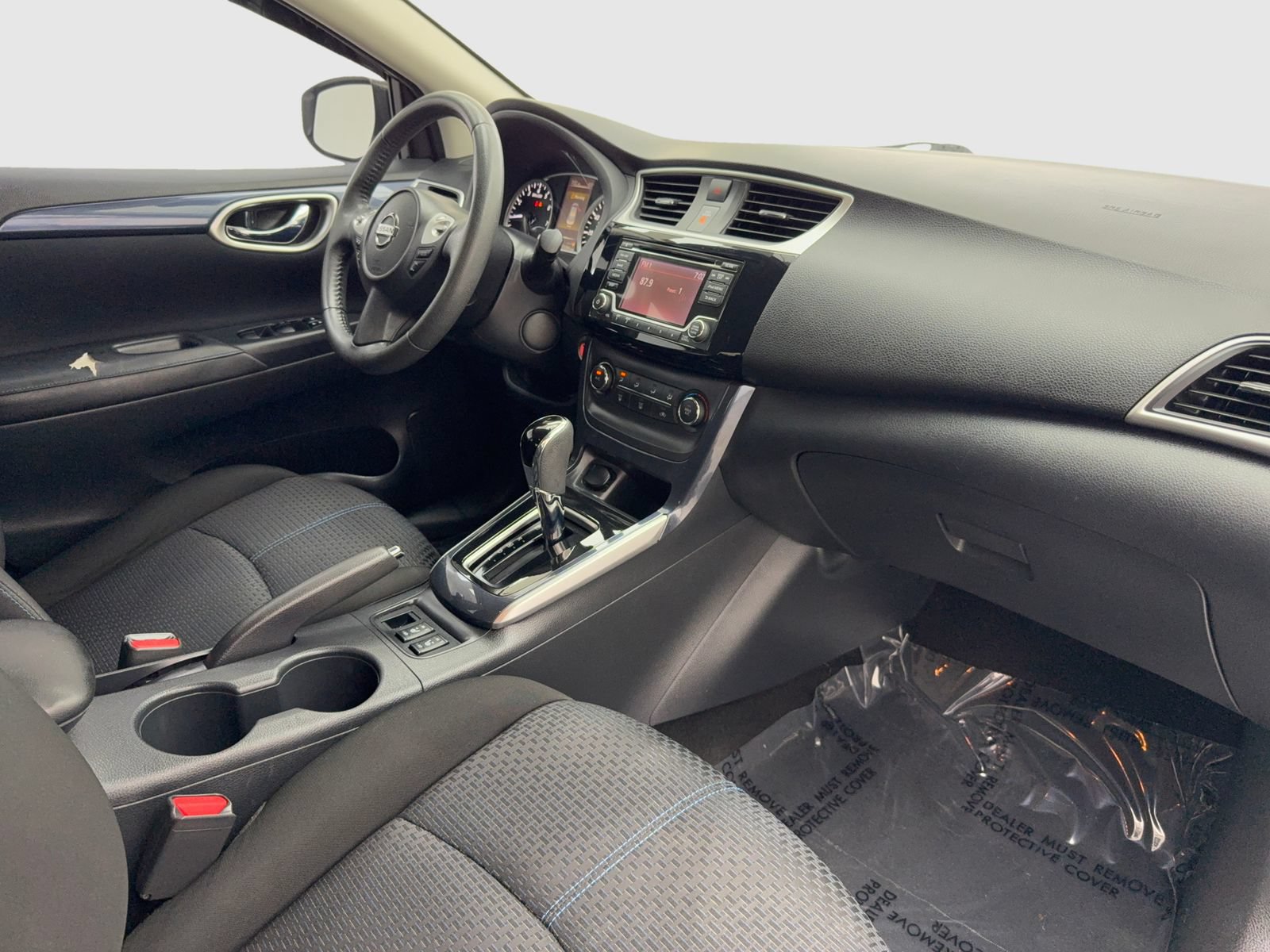 Used 2017 Nissan Sentra SR FWD image 40
