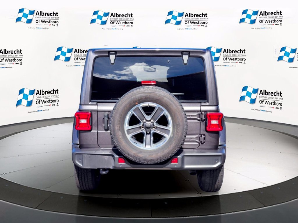 Used 2021 Jeep Wrangler Unlimited Sahara AWD/4WD image 4