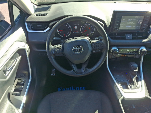 Used 2022 Toyota RAV4 XLE AWD/4WD image 10