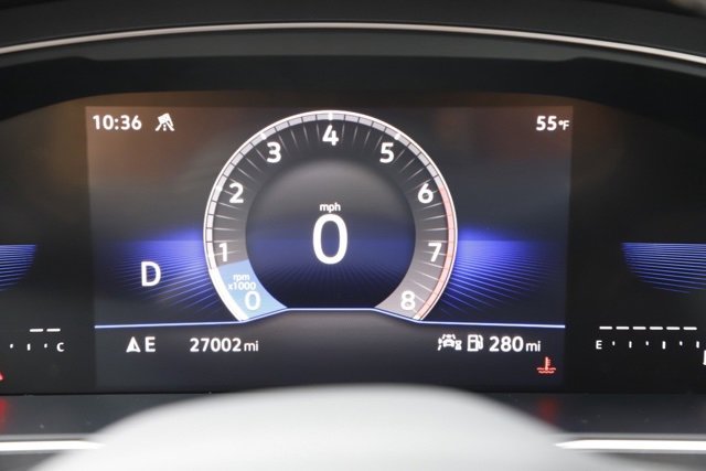 Used 2023 Volkswagen Tiguan SE w/ Panoramic Sunroof Package image 27