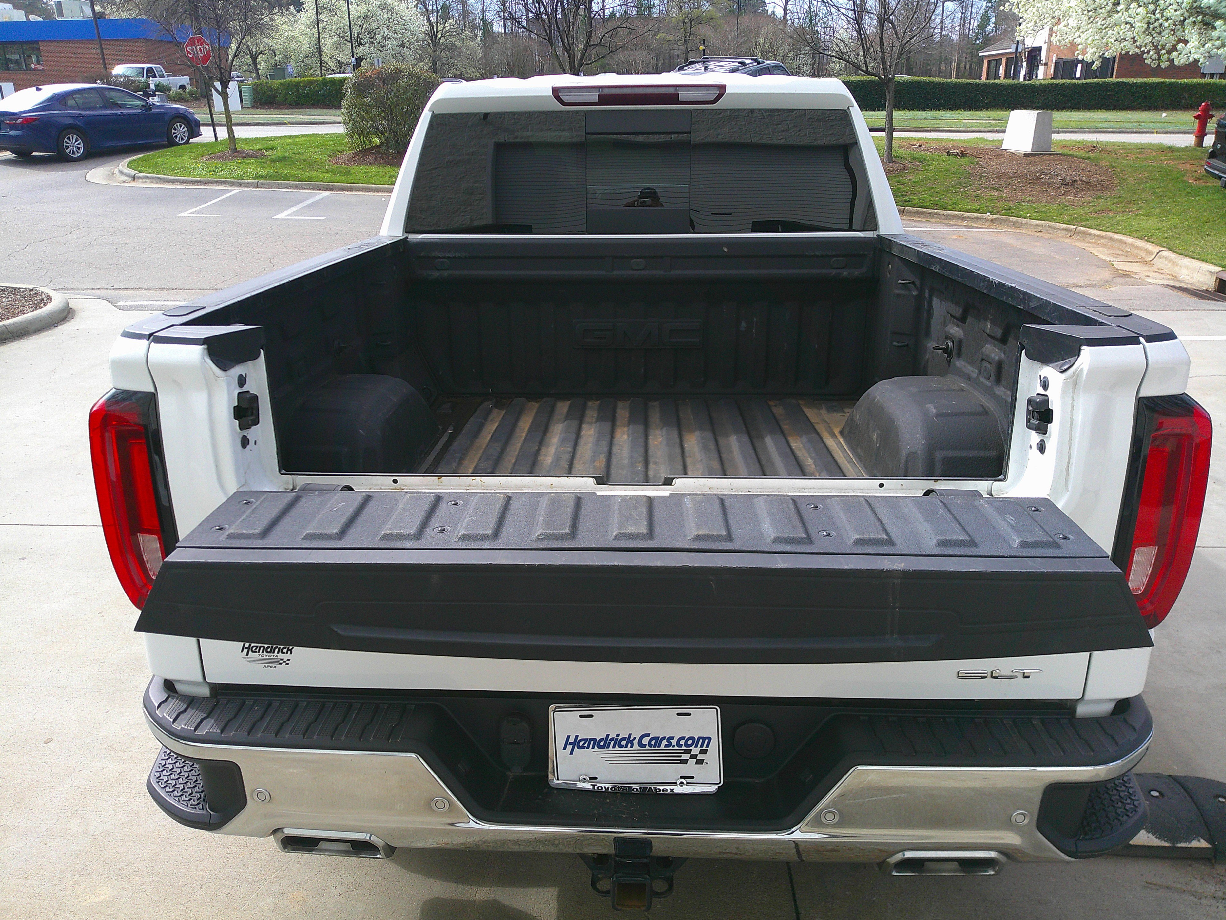 Used 2020 GMC Sierra 1500 SLT w/ SLT Premium Plus Package image 32