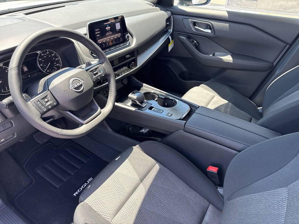 New 2026 Nissan Rogue SV FWD image 10