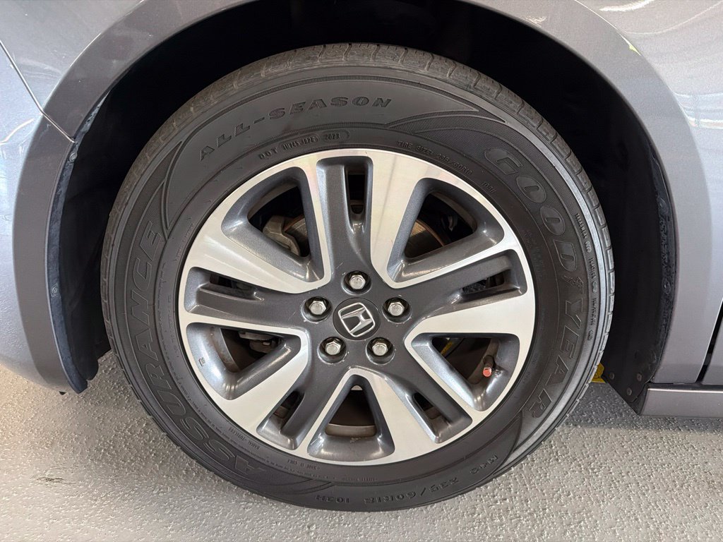 Used 2017 Honda Odyssey Touring image 5