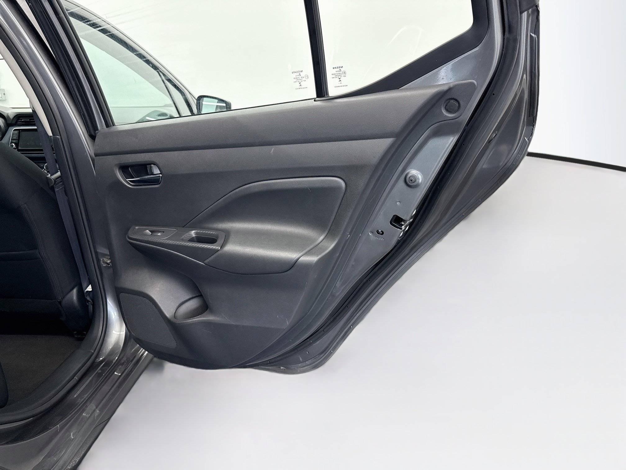 Used 2025 Nissan Versa SV FWD image 29