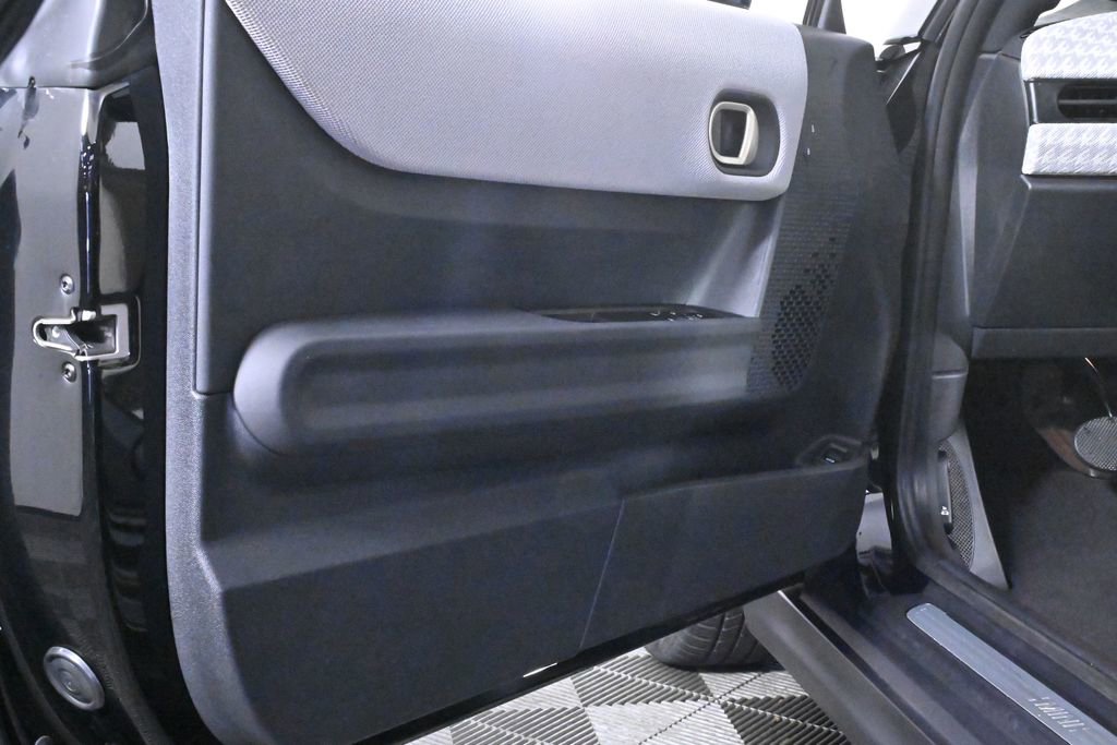 Certified 2025 MINI Cooper S image 31