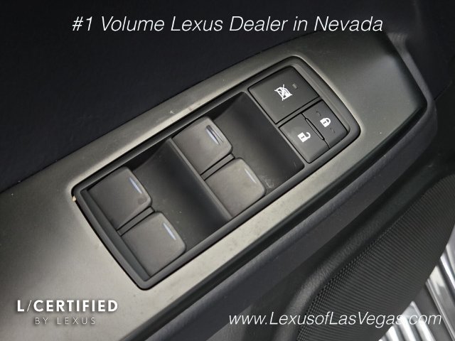 Used 2023 Lexus GX 460 Premium w/ Accessory Package AWD/4WD image 29