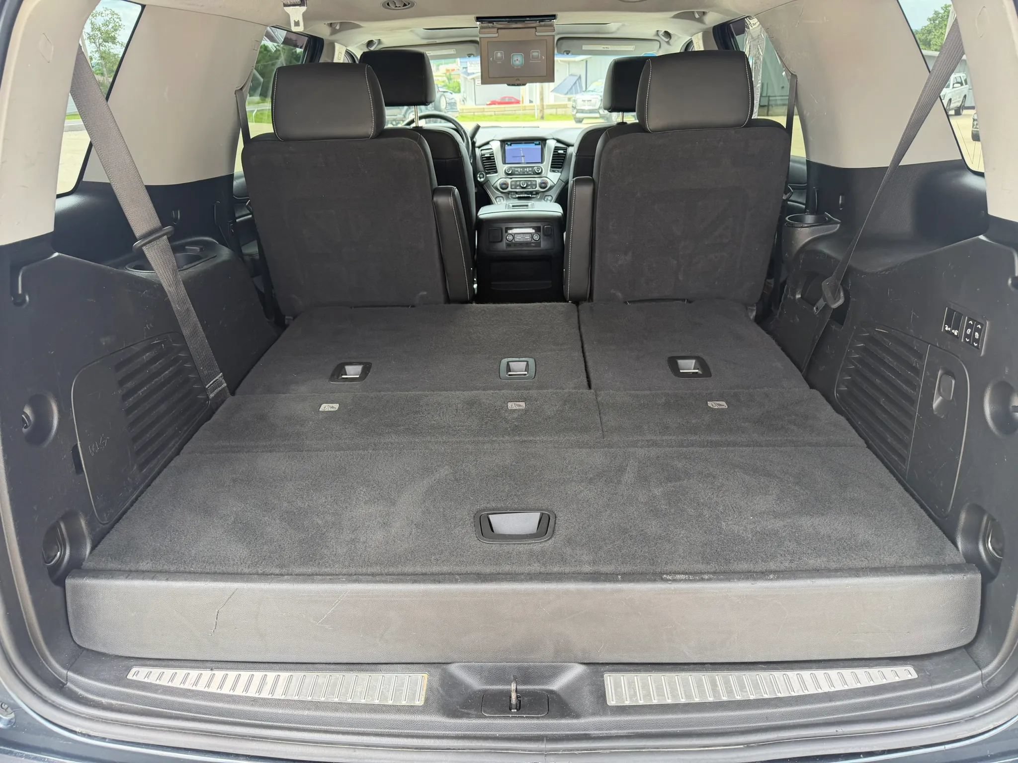Used 2020 Chevrolet Tahoe Premier AWD/4WD image 44